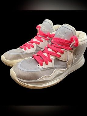 Nike Kyrie Infinity TB “Wolf Grey” / Kyrie 8 Basketball Shoes – size 6 /6Y